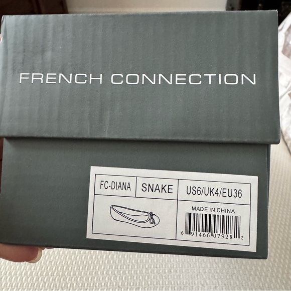 FRENCH CONNECTION Diana Snake black white Printed Flats size 6 NWT - Picture 9 of 9